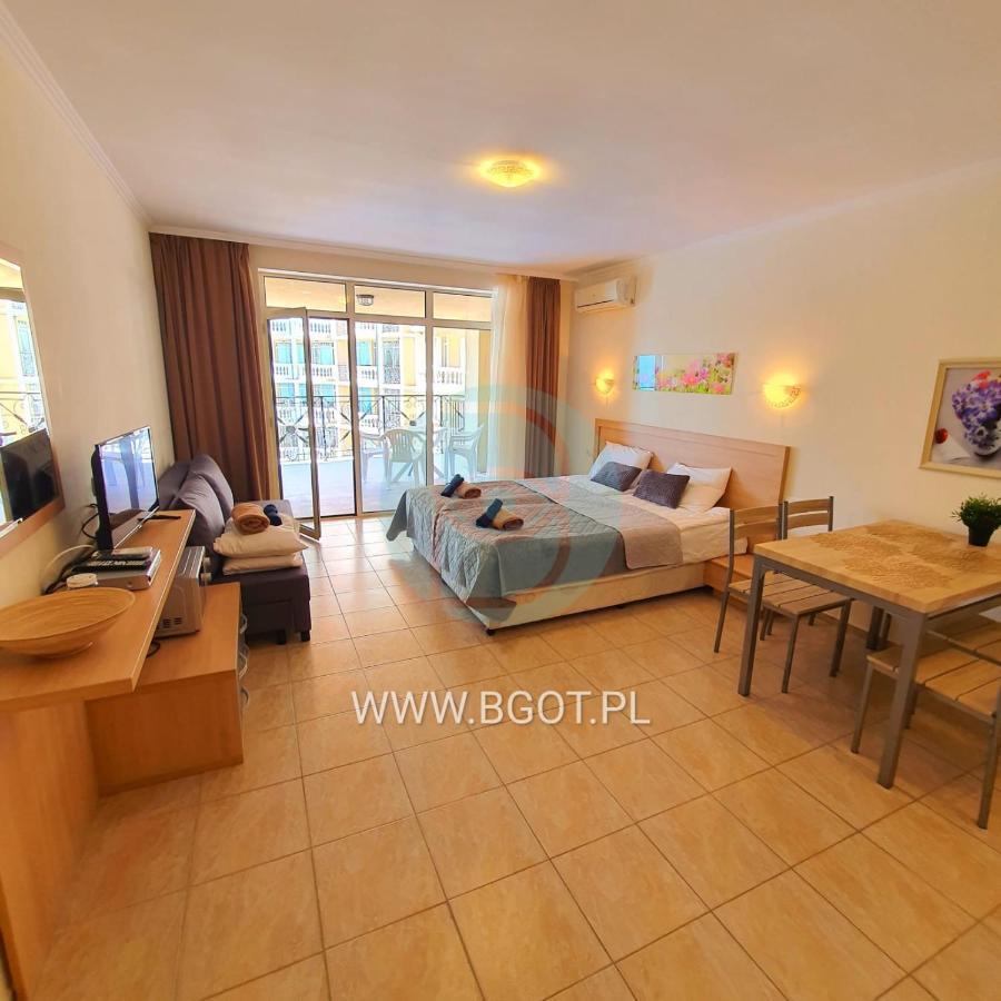 Andalucia Beach - Sea Viev Apartments 埃勒尼特 外观 照片